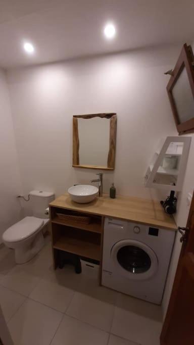 Appartement Cosy Entierement Renove Bagnères-de-Bigorre Exteriör bild